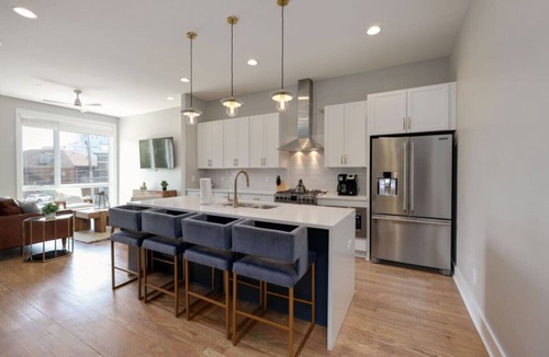 West End House | Urban Escape | Elegant Retreat | Skyline Views