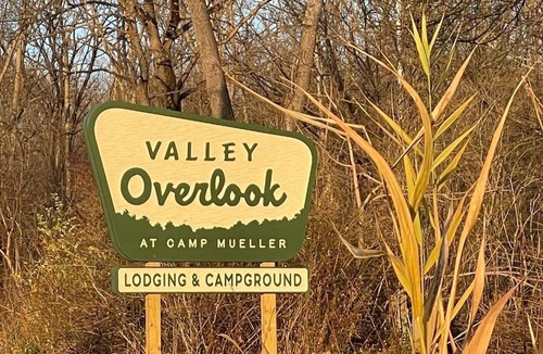 Cuyahoga Falls Cabin | Valley Overlook, heart of Cuyahoga Valley National Park - Cabin for 4