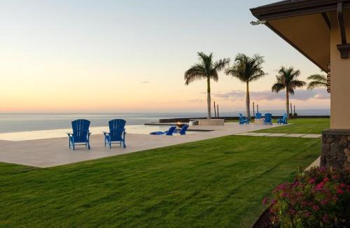 Historic Lahaina Front Street Villa | Villa with pool extraordinary view in Lahaina