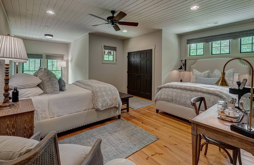Ellijay Cabin | Walnut Grove 11-BR Lodge: corporate retreats & reunions - on 265 private acres