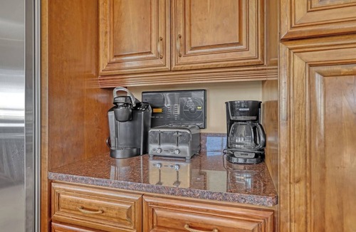 Rockledge House | Waterfront 8bd/6ba Sleep 17 Pool Dock 4 miles USSA