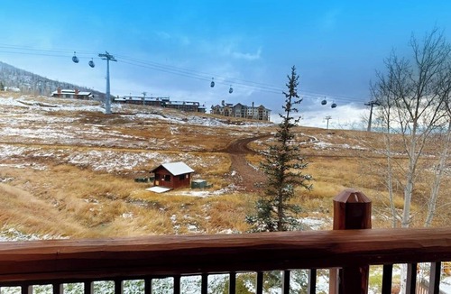 Steamboat Springs Condo | Well-equipped ski-in/out condo with pool, WiFi, hot tub, & gym