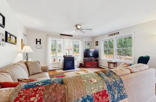Center Ossipee House | White Mountain Getaway