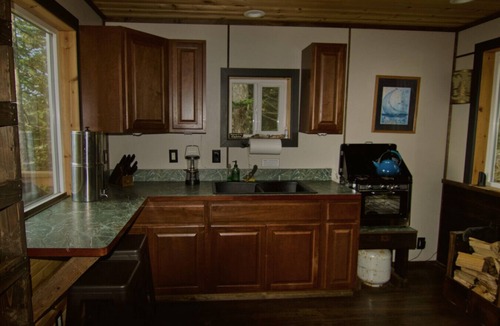 Seward Cabin | Wolf Ridge Cabin at Granite Point