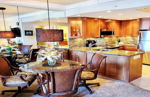 Kaanapali Condo | WOW! - WHALER's BEST STUDIO - Posh Remodel-10th Fl.- PANORAMIC Ocean Views!