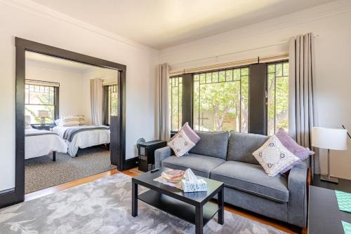 2 - Berkeley Private 1 Bedroom Apartment with Laundry in Berkeley