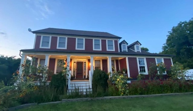 3 BD, COZY SUITE, HOME AWAY FROM HOME