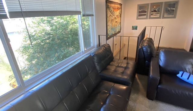 3 Bedrooms, 2 Bath, deck and BBQ, fenced in yard