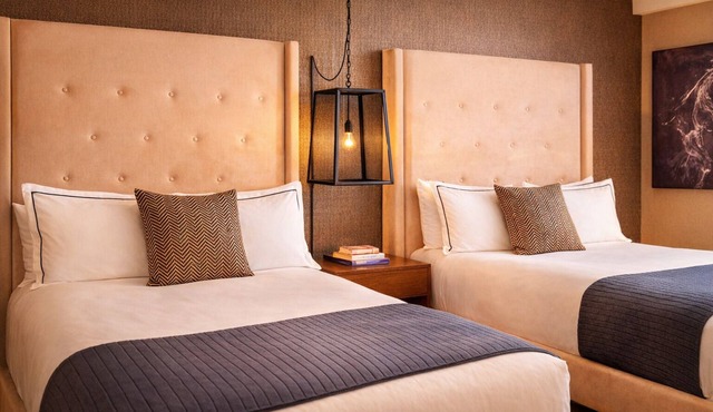 3 Deluxe Back Bay View Rooms @ Revere Hotel, Next to Newbury Street