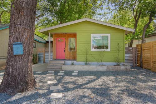 Authentic Austin Home with Pool & Big Yard Close to Austin Festivals