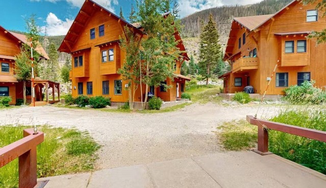 Bavarian Chalet - Ski-In Ski-Out Taos Ski Valley