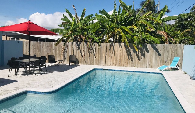 Beach Home with Pool- 5 minute walk to the beach