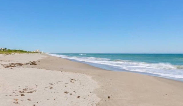 Beach Time Retreat: Enjoy the Comforts of Coastal Living