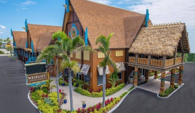 Beachfront Resort with Luxury 2 Bedroom Suite near Famous Cocoa Beach Pier