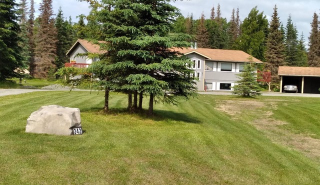 Beautiful 3 bedroom near the Kenai River!