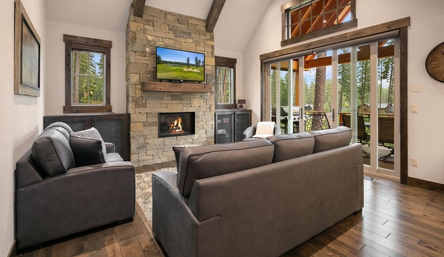 Big Home with LOW RATES! In the Heart of Suncadia Resort | Hot Tub | WiFi