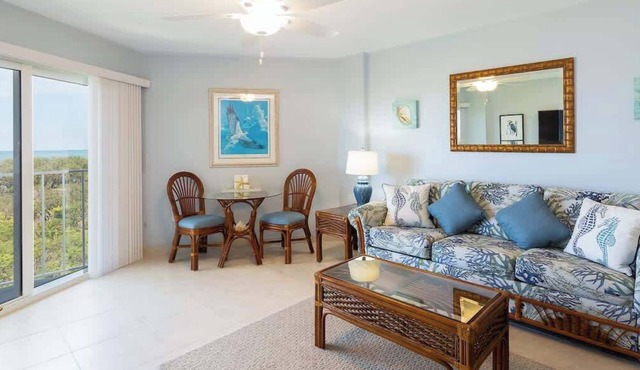 Birds Eye Loft Perched Above the Marina 1BR 1BA 5413