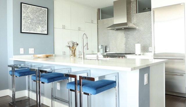 Breathtaking views! Where Luxary meets comfort. 1-BR condo in charming Buckhead!