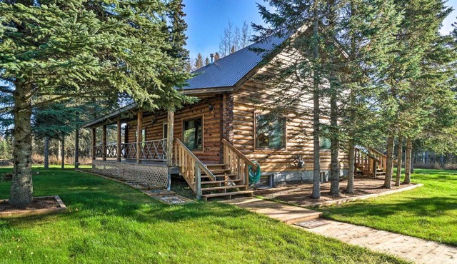 Cabin on Kenai Peninsula: Family & Group Friendly!