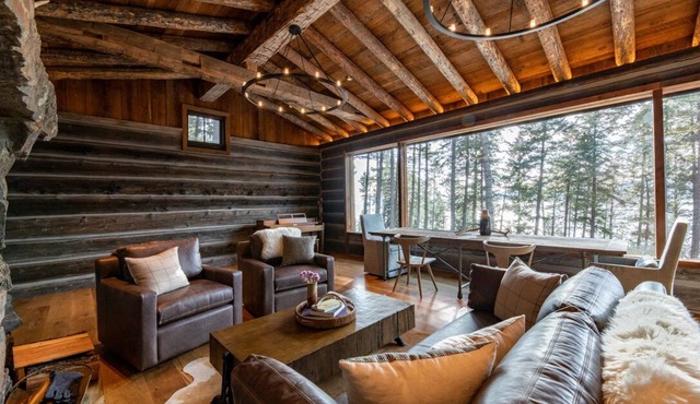Camp Milson - Flathead Lake 10 BD Retreat w Private Lake Access, 8 acres