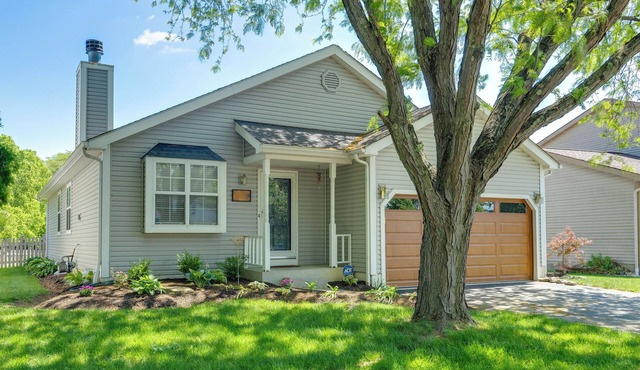 Castlerea Casa Columbus Home w/Deck & Yard