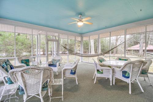 Central & Ornate Sewanee Home w/Screened-In Porch