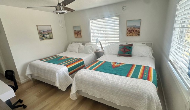 Charming 10-bedroom bed & breakfast in peaceful Cloudcroft