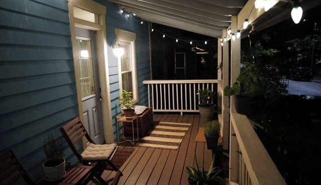 Charming bungalow in walkable historic district