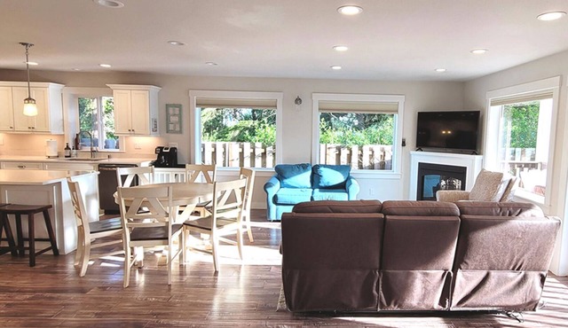 Charming Private Retreat Near Beaches/Fully Fenced