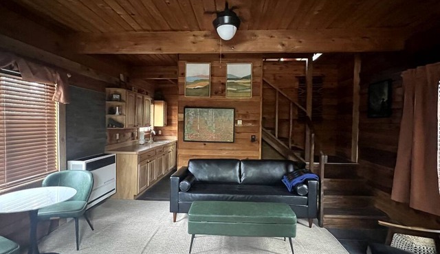 Charming Rustic Cabin Retreat with Lake Views & Private Deck Near Big Lake Adventures in Wasilla, Alaska