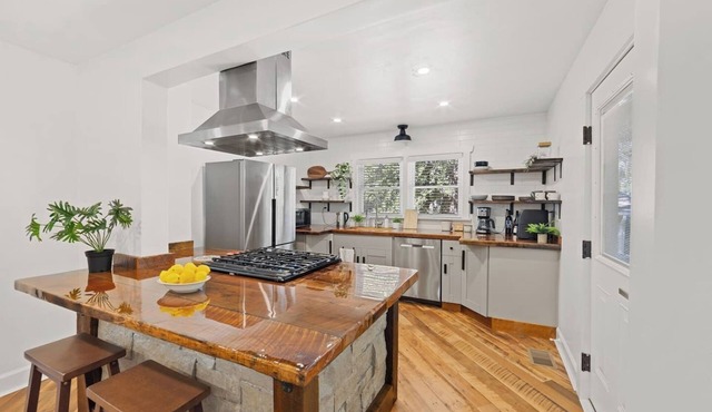 Chef's Kitchen; 2 King Beds with 55" TV's & Bunk Bed, 70" TV in Living Room