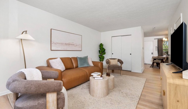 Clean, comfortable, and versatile home, perfect for long stays