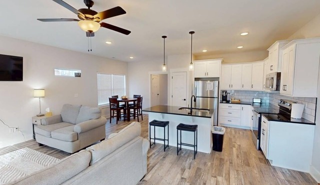 Comfortable Murfreesboro Townhome Near MTSU in Murfreesboro