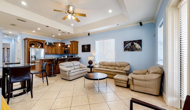 Comfortable, family-friendly condo w/shared pool - steps to beach, dogs OK