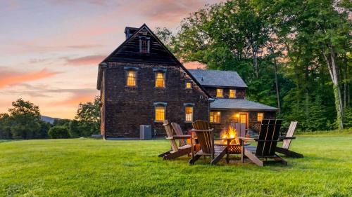 Copper Kettle Farm by AvantStay