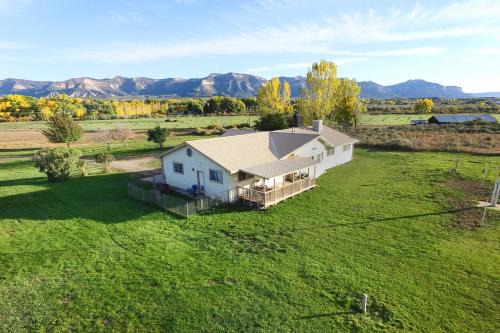 Cortez Retreat w/Office & Stunning Mtn Views