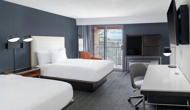 Courtyard by Marriott Cleveland Airport South