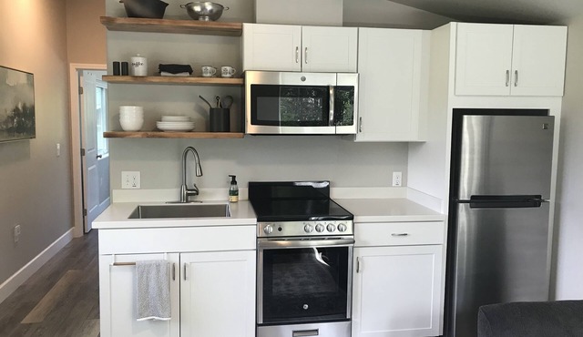 Cozy 1 bedroom with beautiful Alaskan views