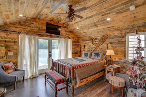 Cozy Cabin on Crooked Lake: Swim, Kayak & Explore!