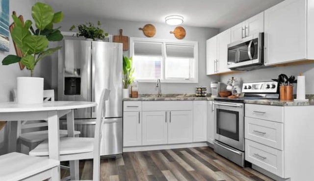 Cozy, newly renovated 1-bedroom unit -1