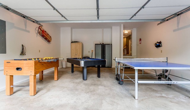Creekside - Massanutten Resort Home w/Game Room & Balcony