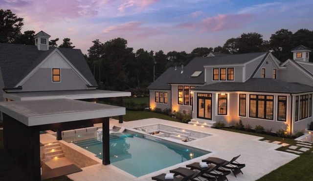Dennis Family Oasis: Pool, Hot Tub, & Fire Pit!