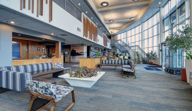 Dimond Center Hotel