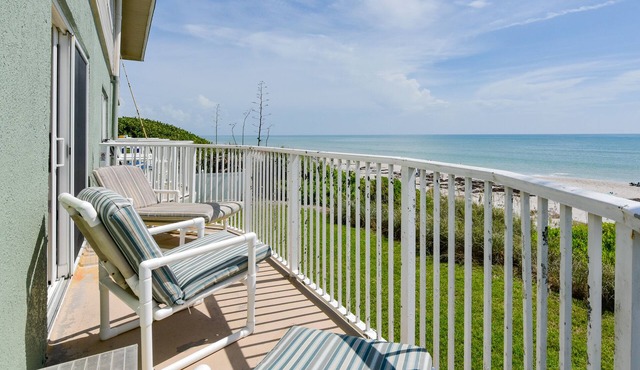 Direct Ocean- Wrap Around Balcony
