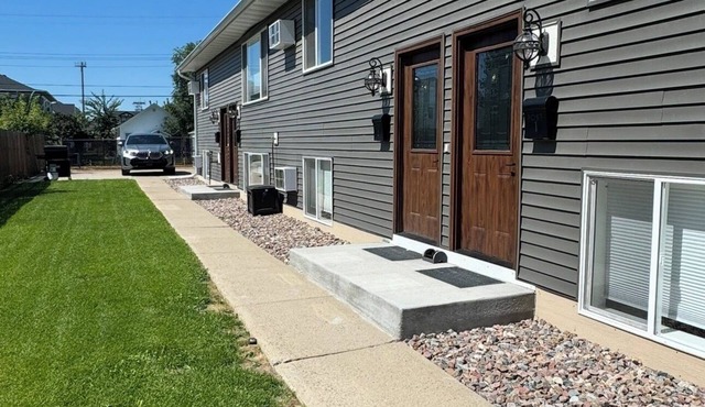 Downtown 2BR - Fast WiFi-Easy Parking -Self Check-in