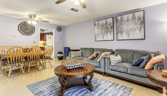 Easy ATL Access: Suburban Home Base w/Patio