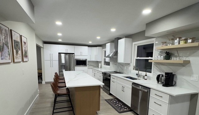 Enjoy a relaxing stay in this luxury, centrally located, fully renovated home.