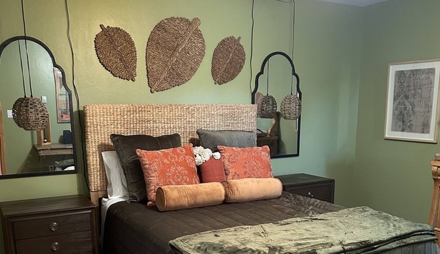 Executive Designer townhome with beautiful private, secure yard. Family friendly