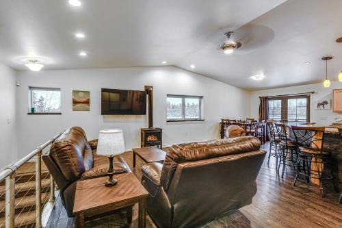 Family-Friendly Fairbanks Home: Chena River Access