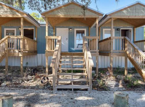 Fiddler's Restaurant and Resort in Steinhatchee